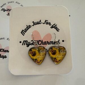 Handmade Womens Sunflower God Possible yellow Heart Earrings NEW